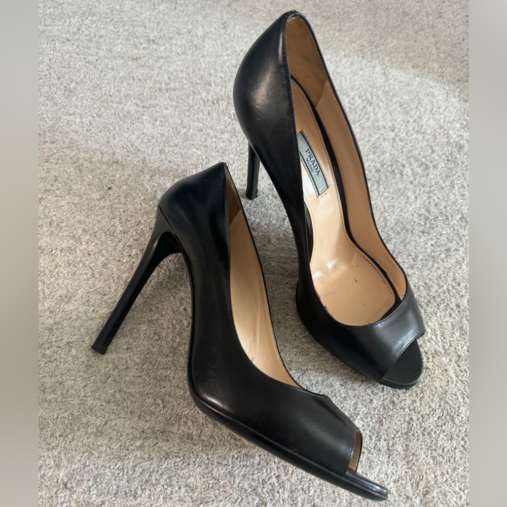 Prada black leather peep toe stiletto size 40.5